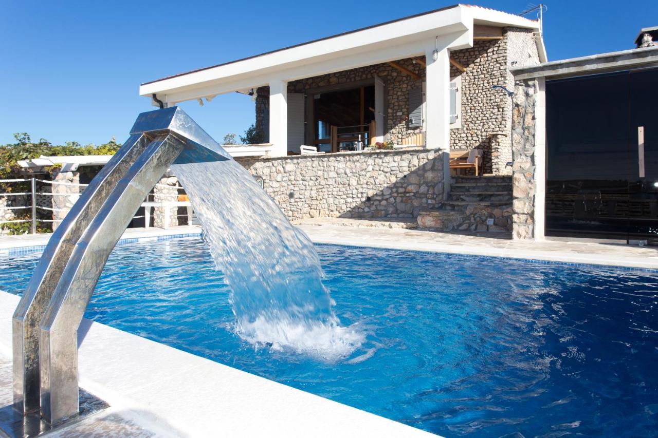 Villa, Stone House With Swimming Pool & Sauna, Beach, Sevid Eksteriør bilde
