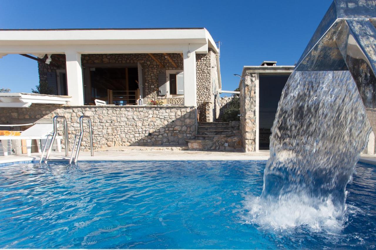 Villa, Stone House With Swimming Pool & Sauna, Beach, Sevid Eksteriør bilde