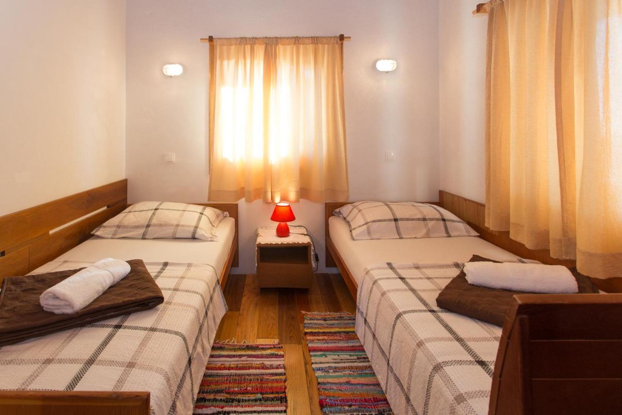 Villa, Stone House With Swimming Pool & Sauna, Beach, Sevid Eksteriør bilde