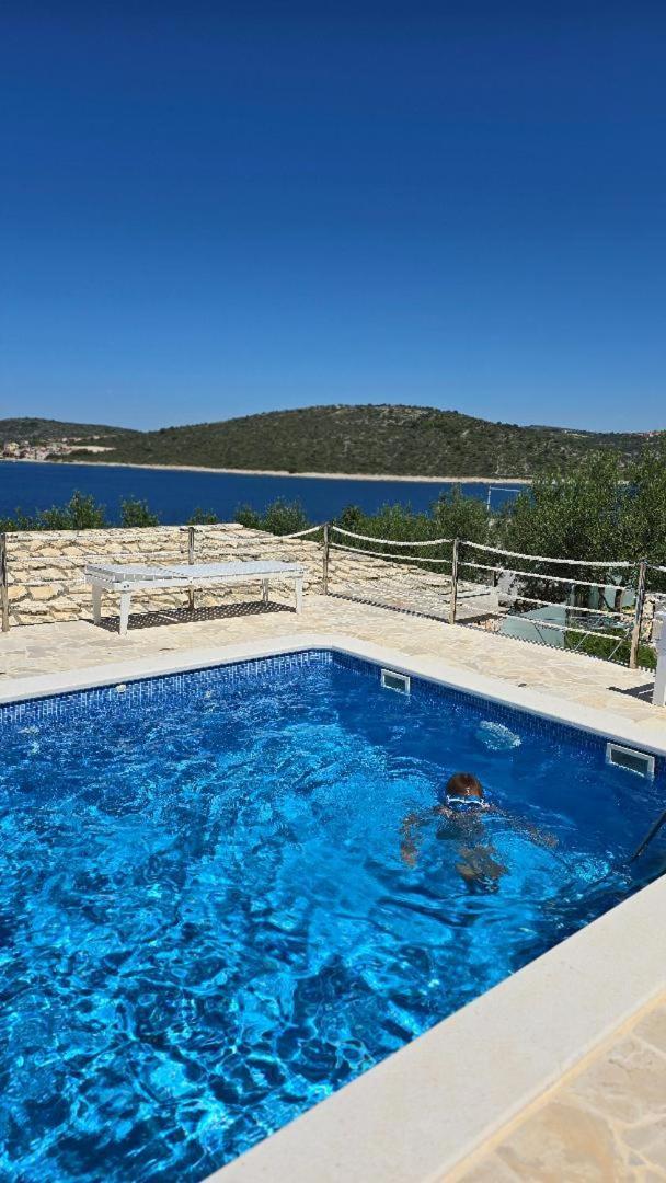 Villa, Stone House With Swimming Pool & Sauna, Beach, Sevid Eksteriør bilde